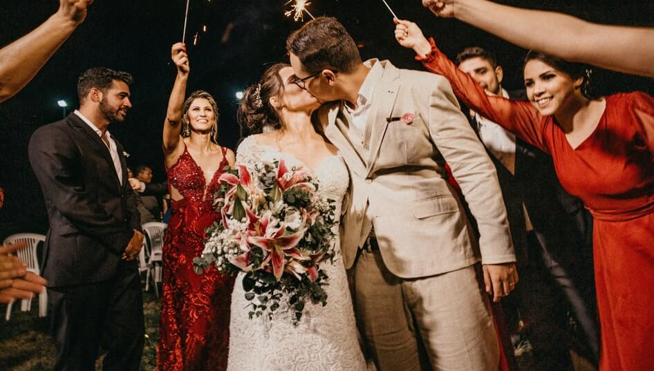 Tiny Details for Your Big Day: Bringing a Change of Clothes