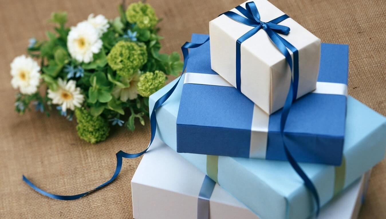 Why Candles Make the Ultimate Gifts for Everyone