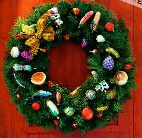 DIY How to make a Christmas Charm Wreath