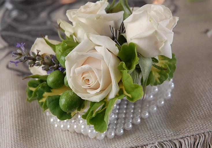 How to Make a Corsage