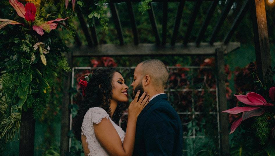 How to Manage Pests at Your Wedding Reception